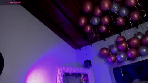 Taissa online show from November 2025 09:24:02 PM