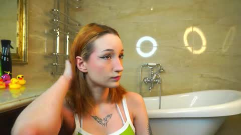 Snapshot of taiteedgington chatting on January 2026 04:27:01 AM im Lally online show from January 2026 04:27:01 AM