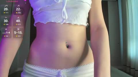 Mia  online show from May 2026 11:04:02 AM