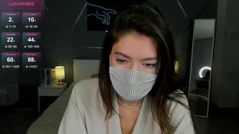 Sasha online show from October 2025 01:35:01 AM