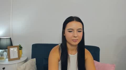 taliasensitive online show from September 2025 03:23:02 PM