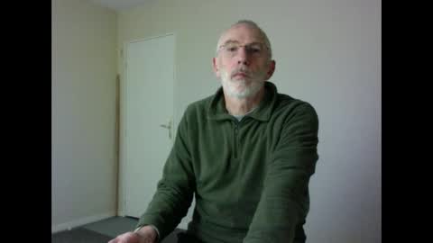 Snapshot of taliesin4321 chatting on December 2024 08:15:02 PM Jack Pierrot online show from December 2024 08:15:02 PM