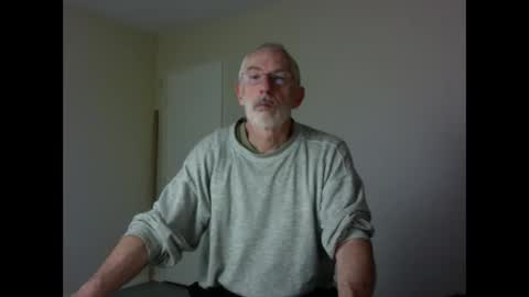 Snapshot of taliesin4321 chatting on October 2025 06:19:02 PM Jack Pierrot online show from October 2025 06:19:02 PM