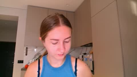  Kira  online show from November 2025 06:36:01 AM