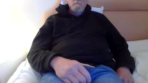 Snapshot of tallboy53 chatting on January 2025 09:28:01 AM Ill tell you if you really want to know. online show from January 2025 09:28:01 AM