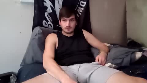 tallerandhandsomer online show from December 2025 11:26:02 AM