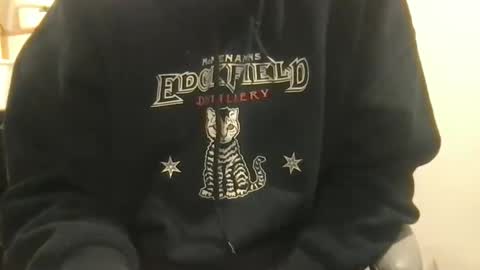 Snapshot of tallguysfbay chatting on January 2025 03:29:02 PM tallguysfbay online show from January 2025 03:29:02 PM