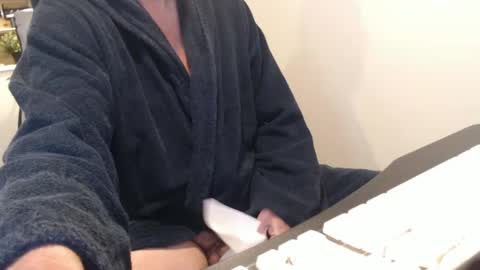 Snapshot of tallguysfbay chatting on March 2025 12:31:01 AM tallguysfbay online show from March 2025 12:31:01 AM