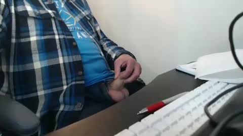 Snapshot of tallguysfbay chatting on March 2025 06:19:02 PM tallguysfbay online show from March 2025 06:19:02 PM