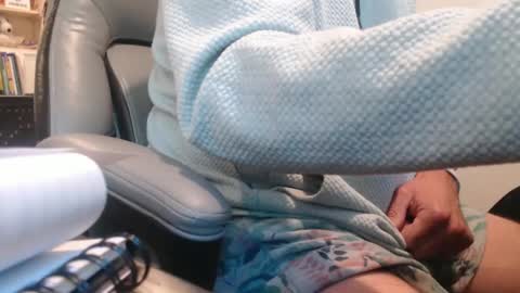 Snapshot of tallguysfbay chatting on October 2025 05:00:01 PM tallguysfbay online show from October 2025 05:00:01 PM