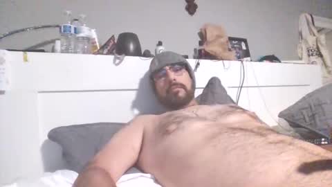 talllatino310 online show from April 2026 06:43:01 PM