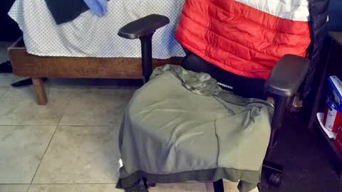 Snapshot of talltannhandsome chatting on September 2025 02:38:01 PM talltannhandsome online show from September 2025 02:38:01 PM