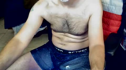 Snapshot of talltannhandsome chatting on October 2025 12:13:02 PM talltannhandsome online show from October 2025 12:13:02 PM