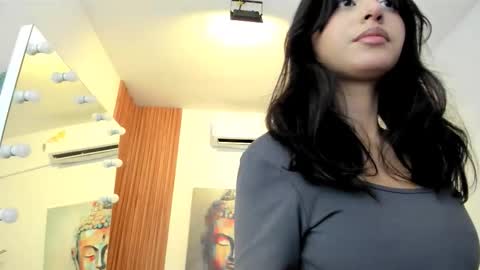 Tami  online show from October 2025 12:00:02 PM