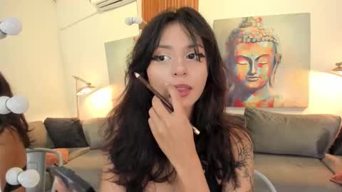 Tami  online show from October 2025 12:06:02 PM
