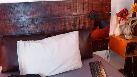    online show from December 2024 07:25:02 PM