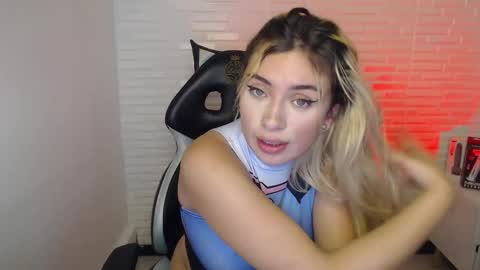 Snapshot of tamara_velezz chatting on February 2026 09:18:01 PM Tamara online show from February 2026 09:18:01 PM