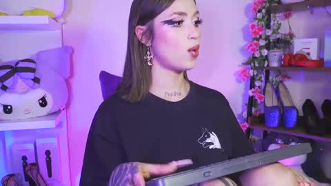 Cami 3 online show from January 2025 12:52:01 PM