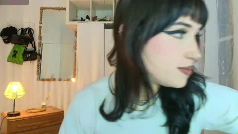 Snapshot of tamaracampell chatting on May 2026 12:10:01 PM Cami 3 online show from May 2026 12:10:01 PM