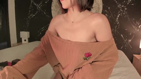 Snapshot of tamarathompsonn chatting on December 2024 06:09:02 AM Tamara. online show from December 2024 06:09:02 AM