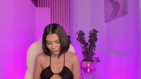 Snapshot of tamarathompsonn chatting on February 2025 01:58:01 PM Tamara. online show from February 2025 01:58:01 PM