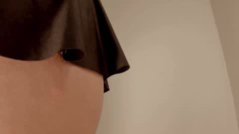 Snapshot of tamarathompsonn chatting on December 2025 04:54:01 AM Tamara. online show from December 2025 04:54:01 AM