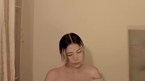 Snapshot of tamarathompsonn chatting on February 2026 11:33:01 PM Tamara. online show from February 2026 11:33:01 PM