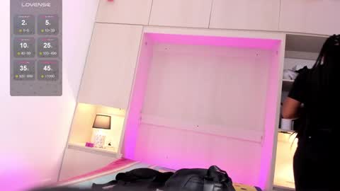 Tami online show from January 2025 11:49:02 AM