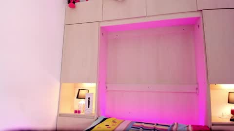 Tami online show from February 2025 03:05:01 PM