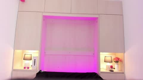 Tami online show from February 2025 03:25:02 PM