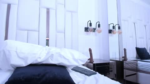 Tamhy online show from February 2025 08:53:02 PM