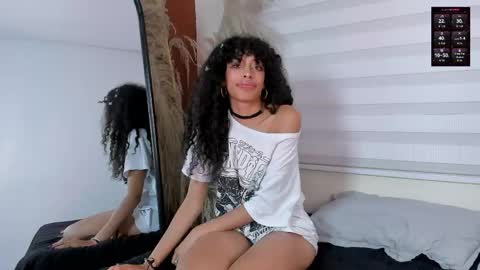 Snapshot of tamia_25 chatting on May 2026 12:21:02 PM TAMI online show from May 2026 12:21:02 PM