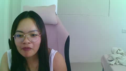 Snapshot of tammipoulton chatting on May 2026 06:09:01 PM Angel online show from May 2026 06:09:01 PM