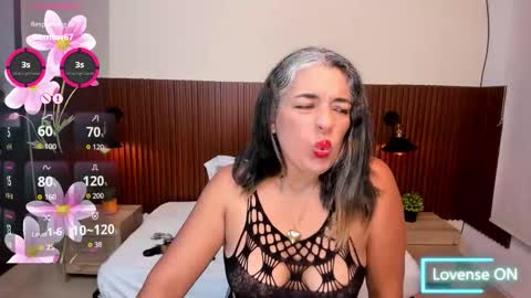 Tammy Lynn online show from September 2025 08:21:01 PM