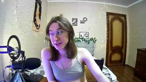 Milena Kuprianova online show from February 2025 01:20:01 PM