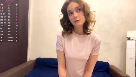 Mia online show from March 2026 01:23:01 AM