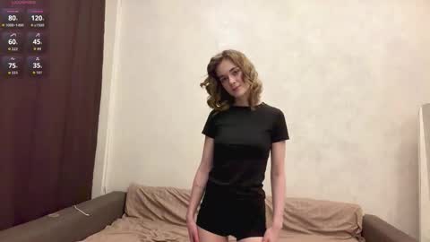 Mia online show from March 2026 01:22:02 AM