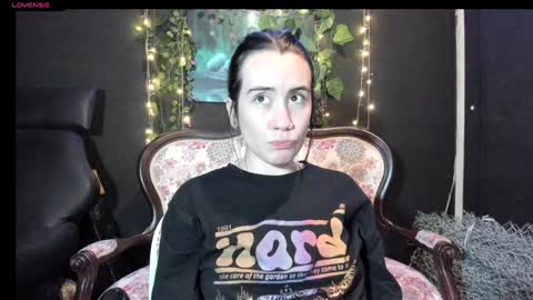 Snapshot of tara_joi chatting on January 2025 06:31:01 PM Tara online show from January 2025 06:31:01 PM