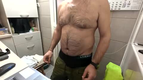 tarkan198 online show from February 2025 06:47:02 PM