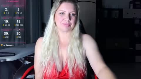 Snapshot of tasha__moon chatting on October 2025 05:14:01 PM Tasha Moon online show from October 2025 05:14:01 PM