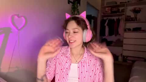 Darlin online show from February 2026 10:07:01 PM