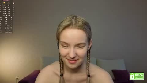 Snapshot of tashinapetitto chatting on June 2026 10:15:01 AM Your Ressie online show from June 2026 10:15:01 AM