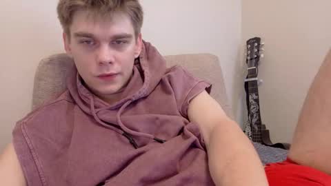 Snapshot of tasteithorny chatting on May 2026 07:39:01 AM tasteithorny online show from May 2026 07:39:01 AM