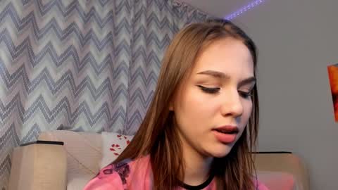 Snapshot of tate_angel chatting on February 2025 06:15:02 PM Tate online show from February 2025 06:15:02 PM