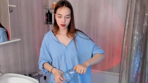 Snapshot of tate_angel chatting on March 2025 06:08:02 PM Tate online show from March 2025 06:08:02 PM