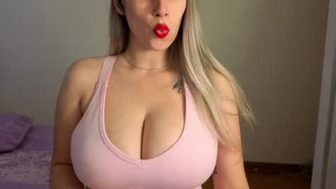 tateisblonde online show from July 2026 01:39:02 PM