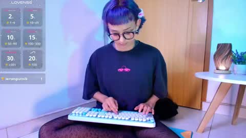 Snapshot of tati_cardenas chatting on April 2026 05:27:02 AM AME online show from April 2026 05:27:02 AM