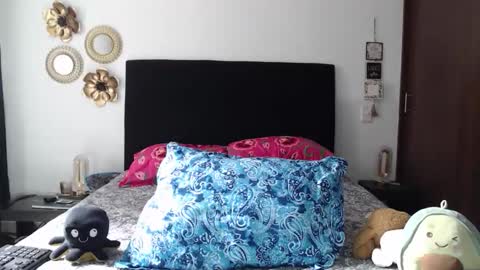 tatiana_monteros online show from October 2025 04:22:01 PM