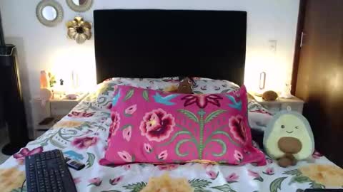 Snapshot of tatiana_monteros chatting on February 2026 11:28:02 AM tatiana_monteros online show from February 2026 11:28:02 AM