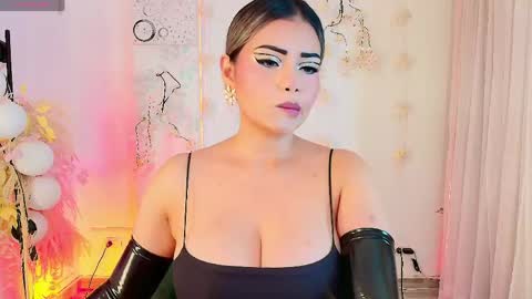 Tatiana online show from April 2026 10:27:01 PM